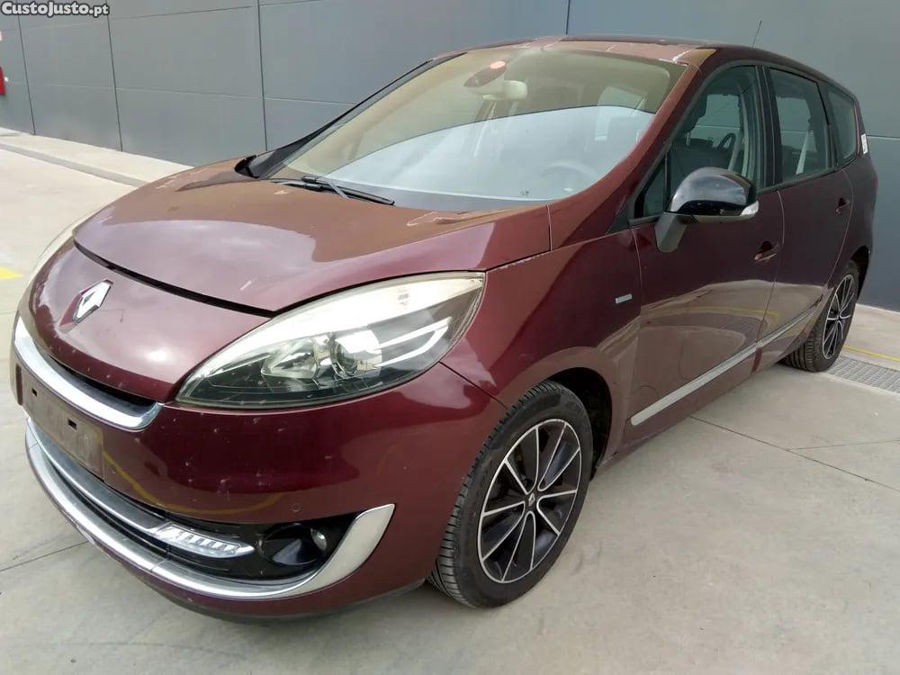 Renault Grand Scénic 1.6 dCi (JZ00, JZ12) (96 kW / 130 cv) [04.2011 - 09.2016] - 12 foto 2