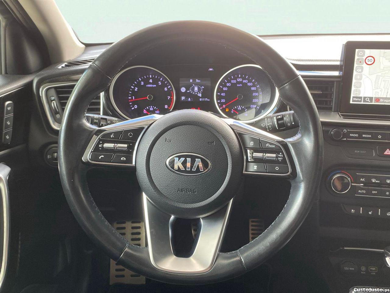 Kia Ceed 1.4 T-GDI TX+SRF 7DCT — fotografia 11