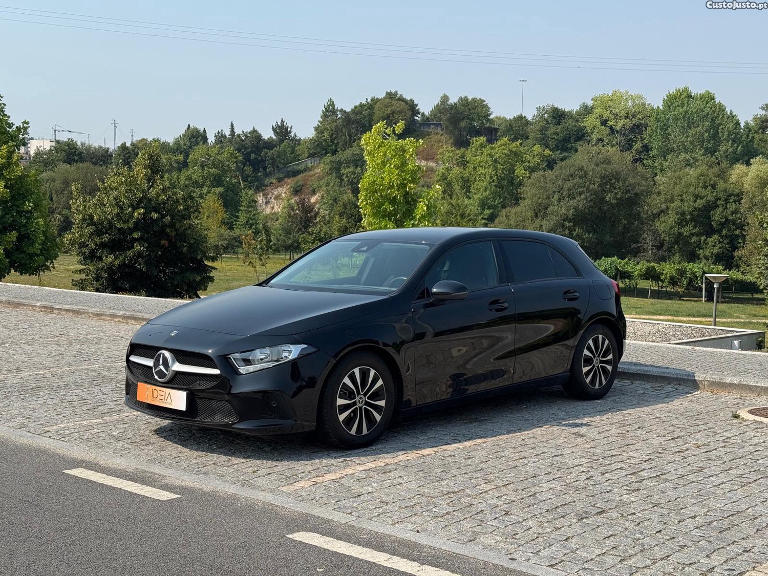 Mercedes-Benz A 180 d Style Aut. — fotografia 8
