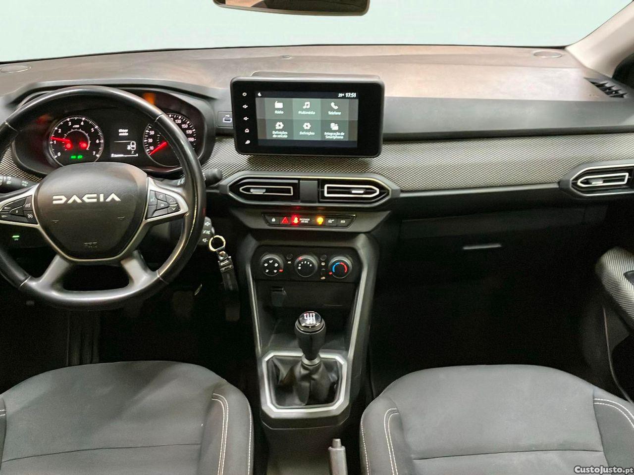 Dacia Jogger 1.0 TCe 90 ECO-G — fotografia 13