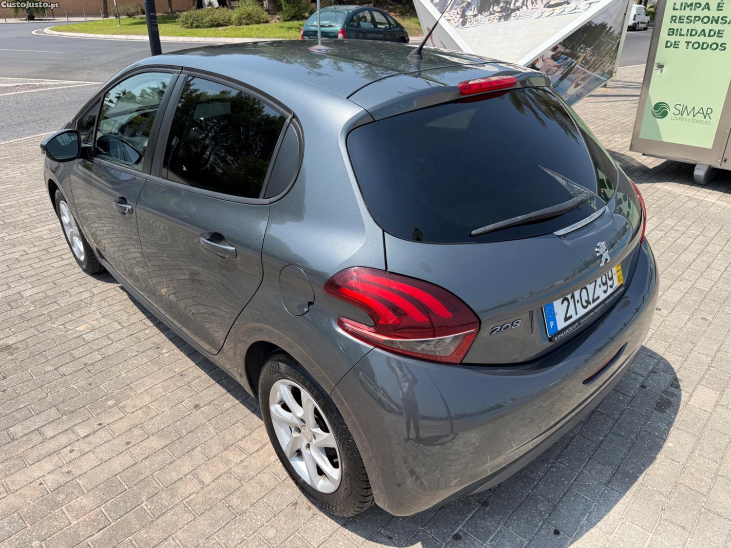 Peugeot 208 1.2 PURETECH ACTIVE — fotografia 17