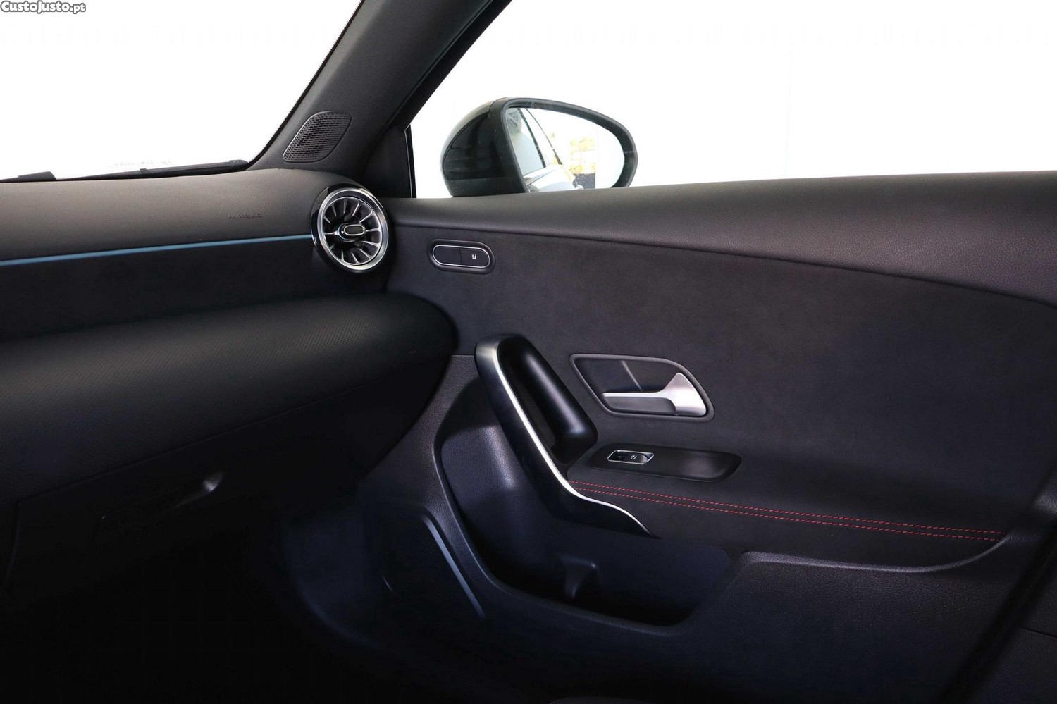 Mercedes-Benz A 180 d — fotografia 9