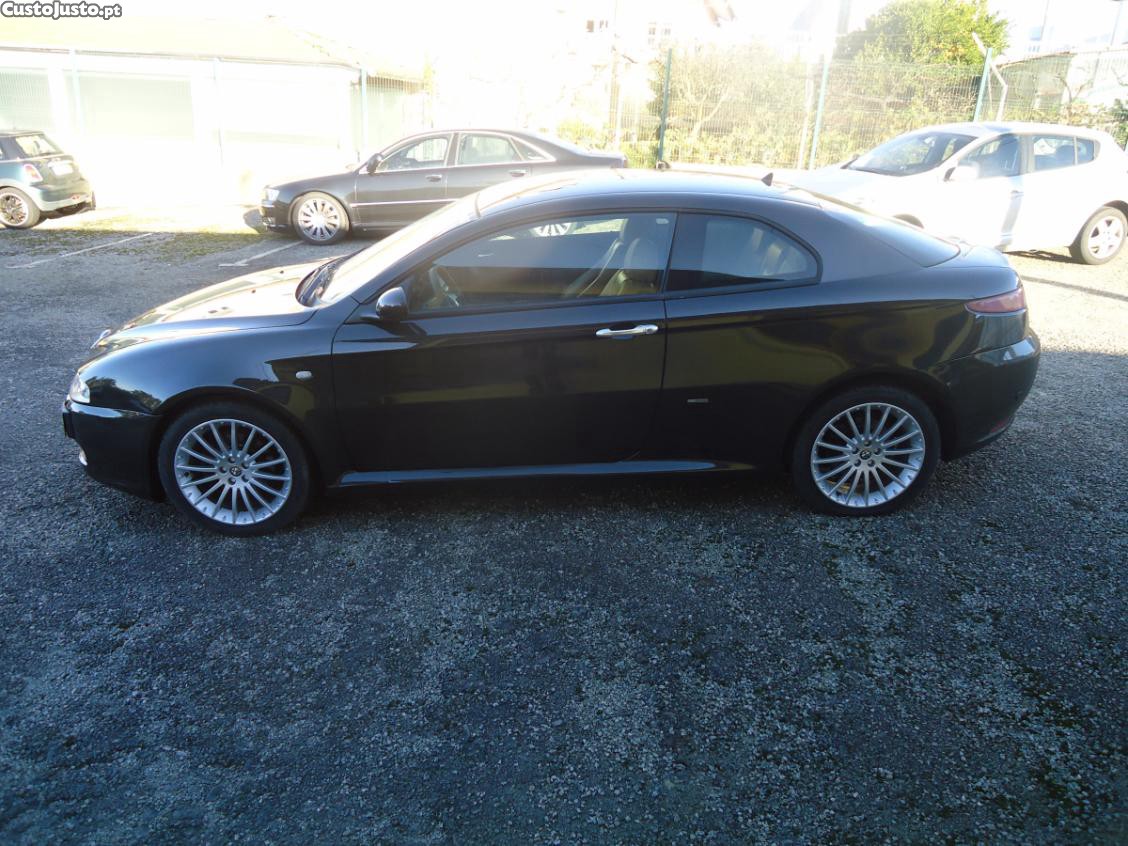 Alfa Romeo GT 1.9 JTD M-JET - 05 foto 3