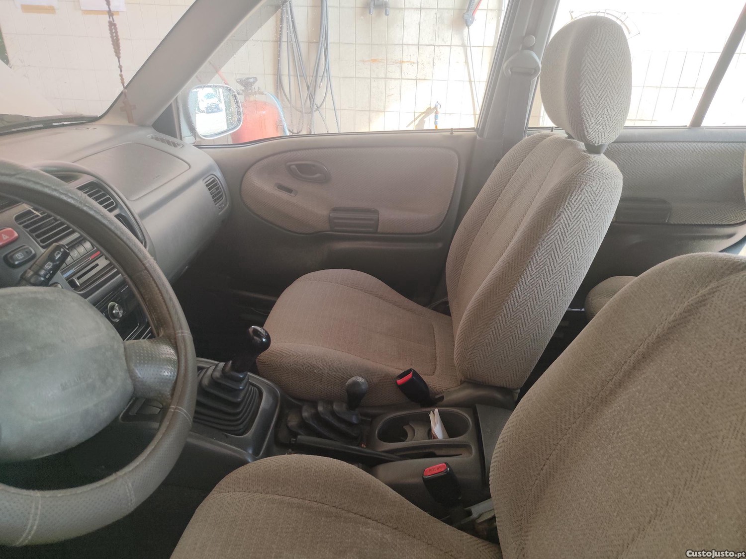 Suzuki Grand Vitara 2.0 — fotografia 4