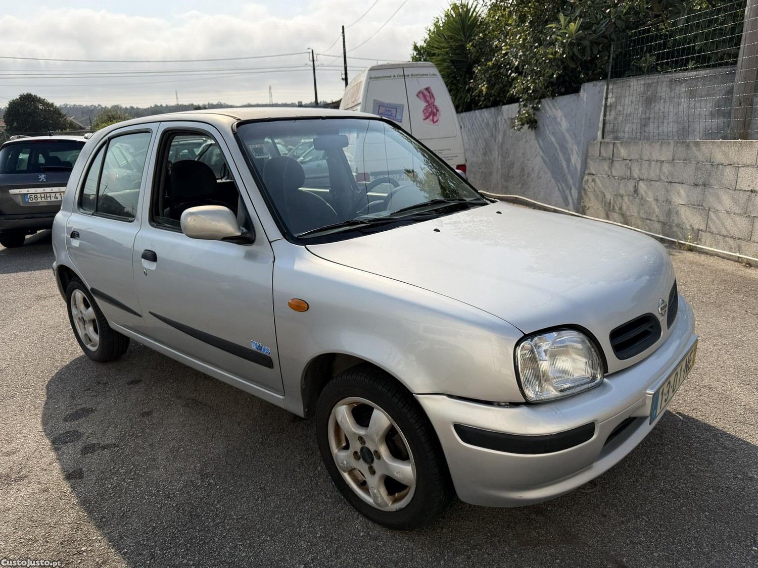 Nissan Micra 1.0i — fotografia 10