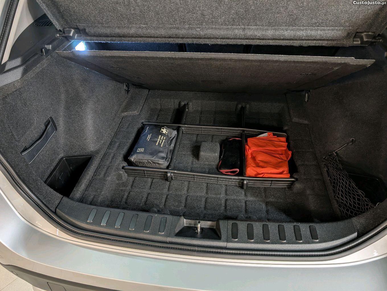 BMW X1 xDrive 16d — fotografia 4