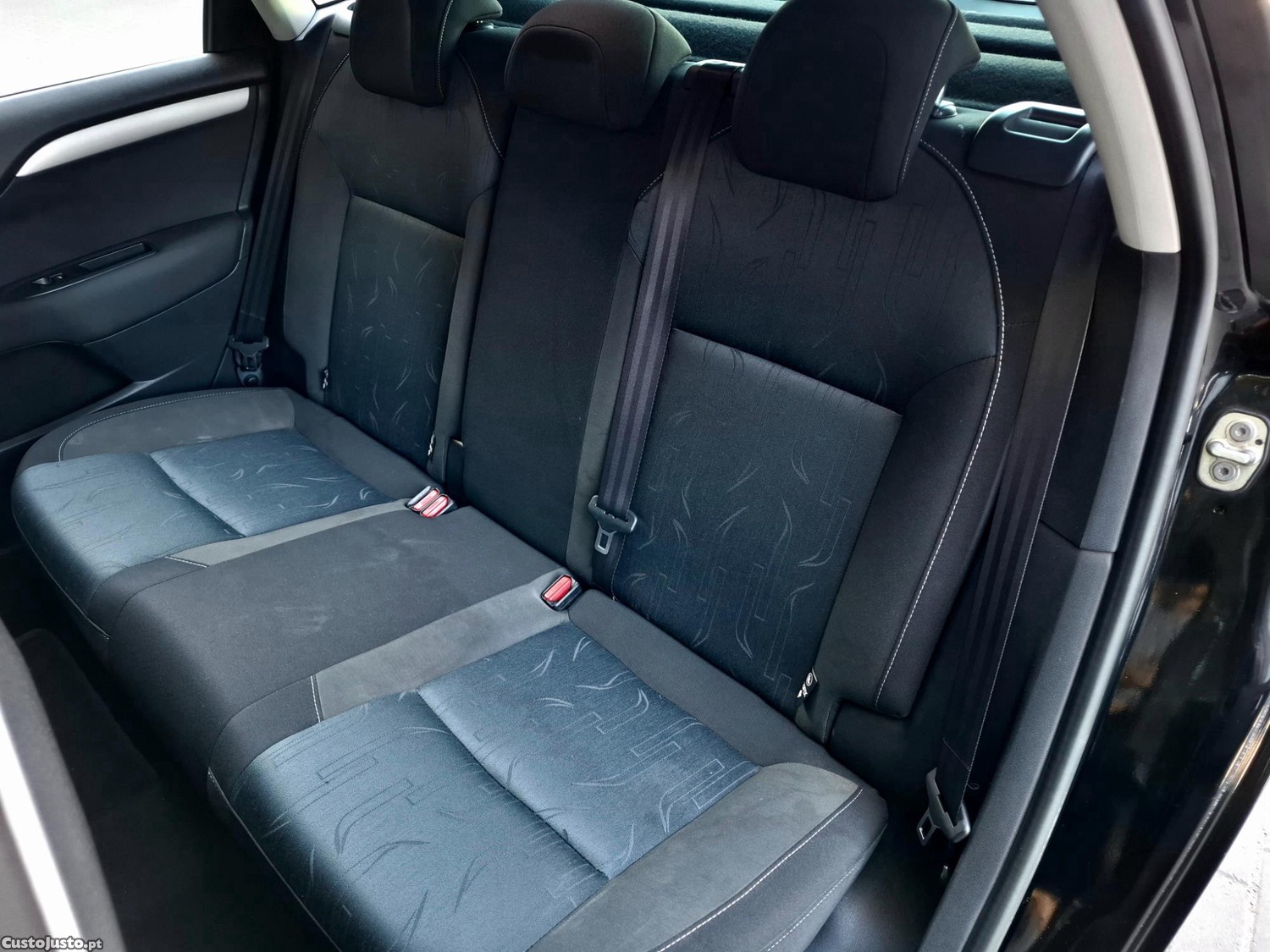 Citroën C4 1.6 e-hdi Selection — fotografia 8