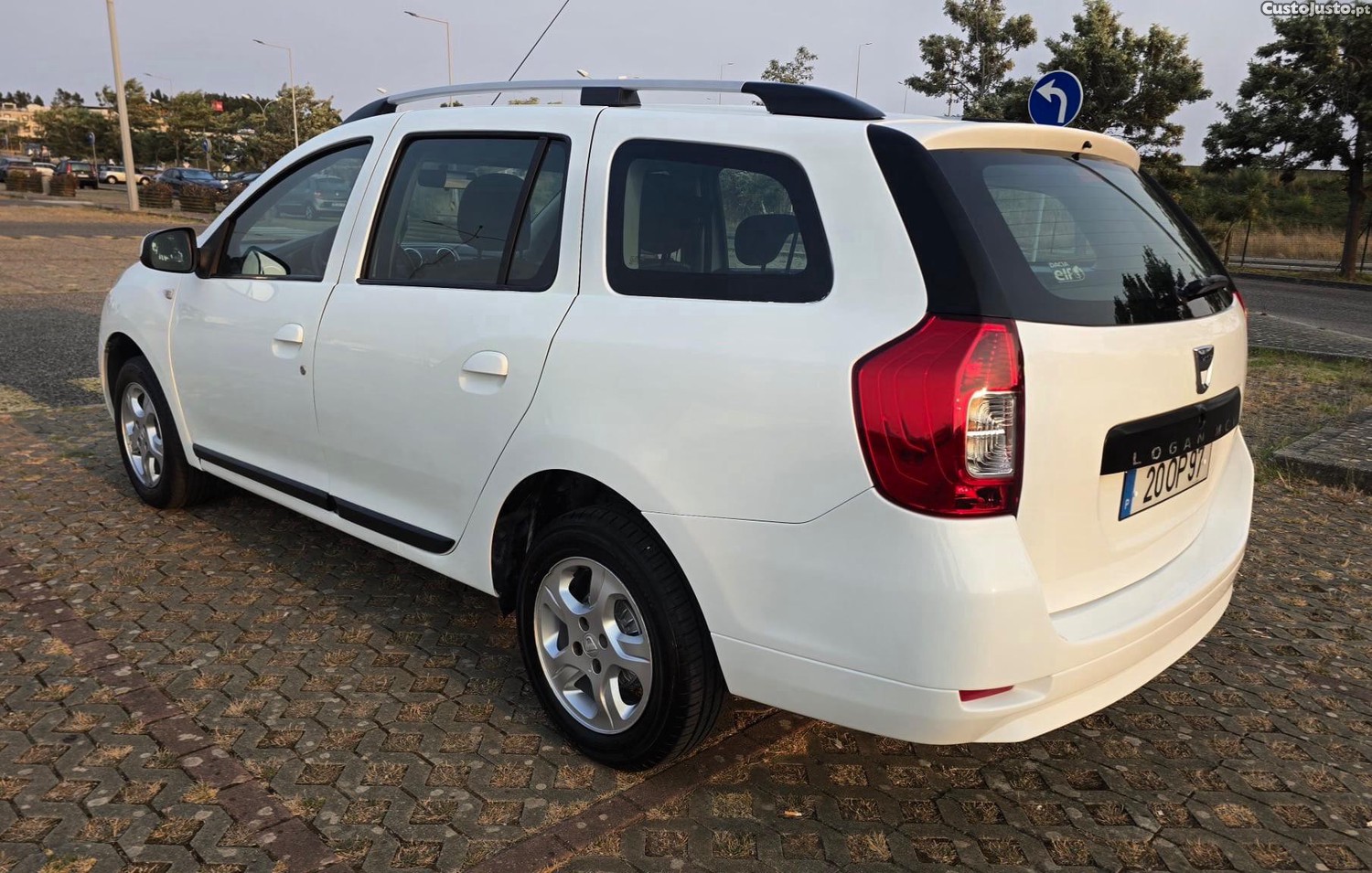 Dacia Logan MCV SL 10 anos GPL — fotografia 6