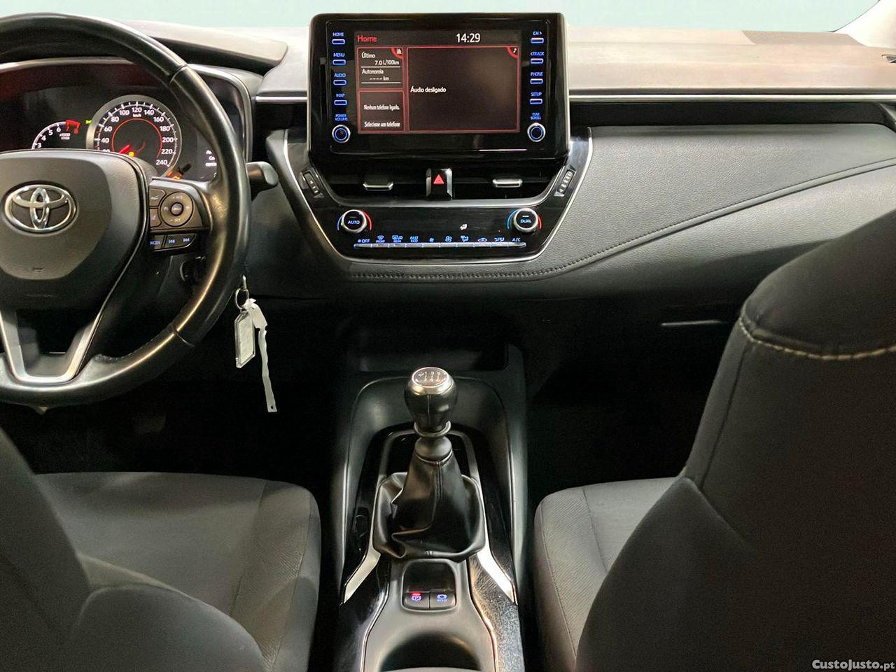 Toyota Corolla 1.5 VVT COMFORT — fotografia 14