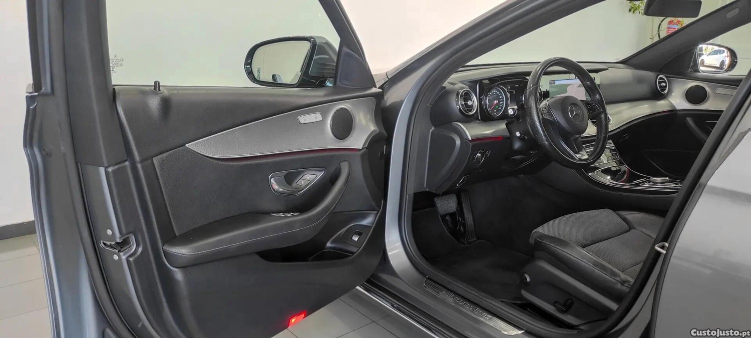 Mercedes-Benz E 220 d Avantgarde — fotografia 17