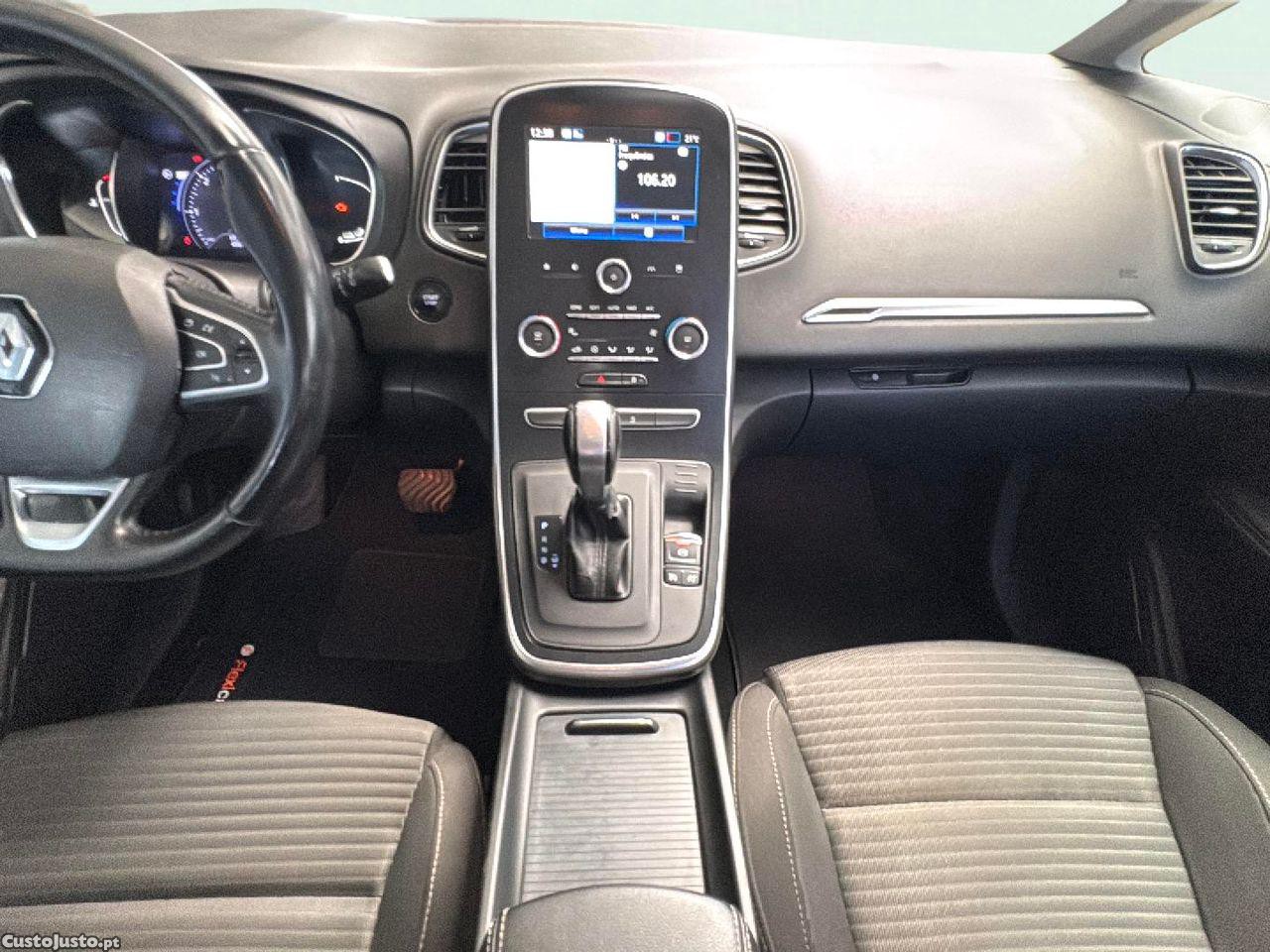 Renault Grand Scénic 1.5 dCi Luxe EDC SS — fotografia 5