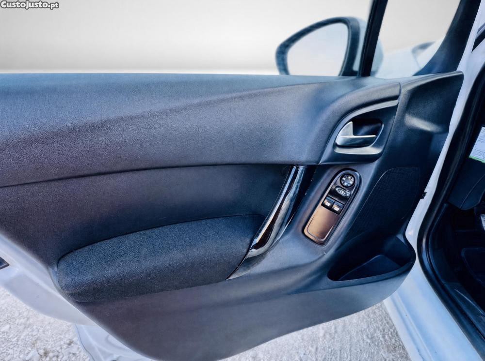 Citroën C3 BlueHDi S&S Feel — fotografia 10