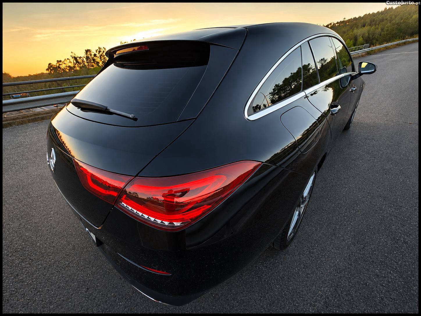 Mercedes-Benz CLA 250 e Shooting Brake 8G-DCT 218 cv | Bancos com massagem | Histórico — fotografia 15