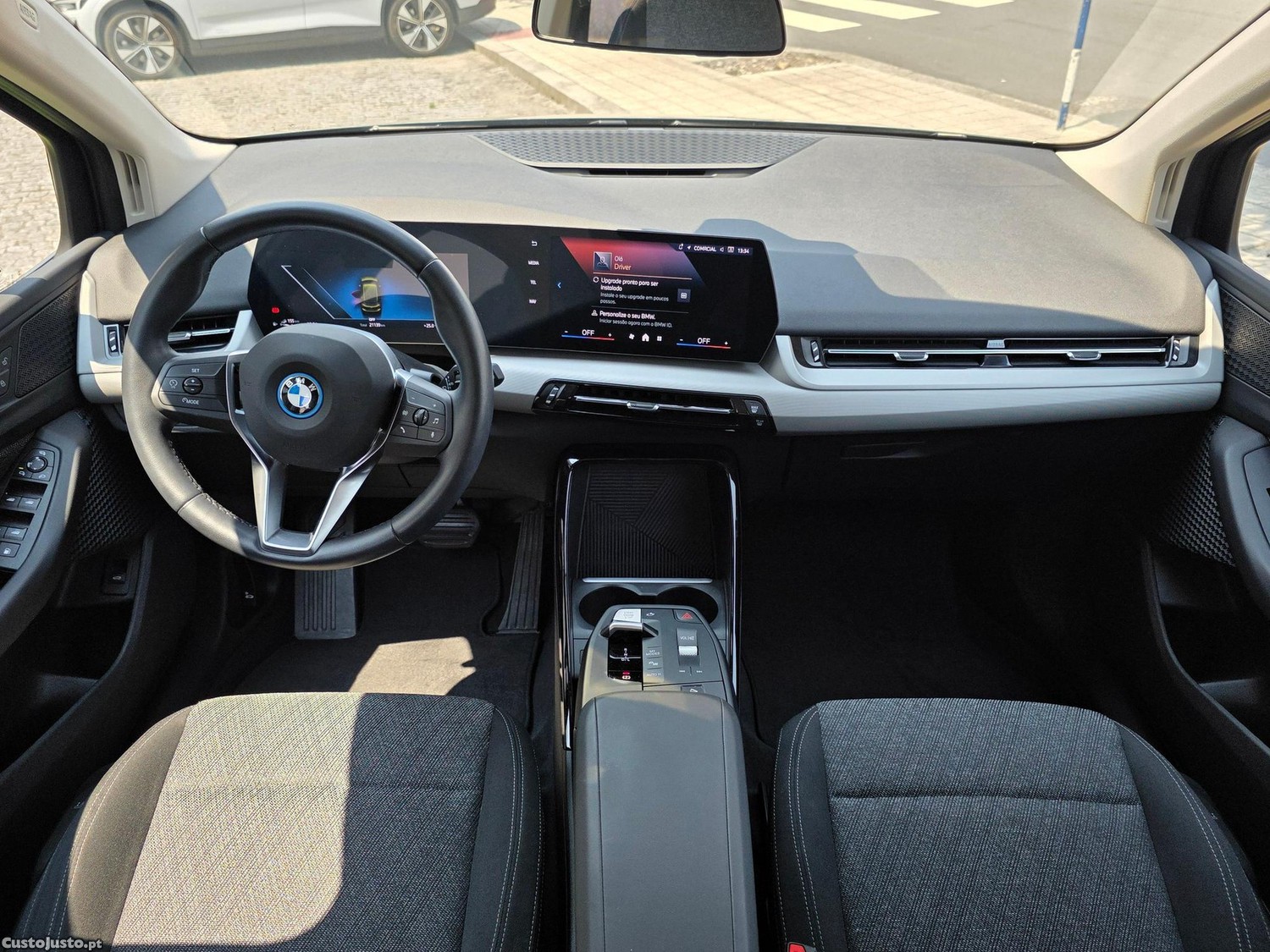 BMW 225 Active Tourer XE e xDrive Edição Optimized — fotografia 7