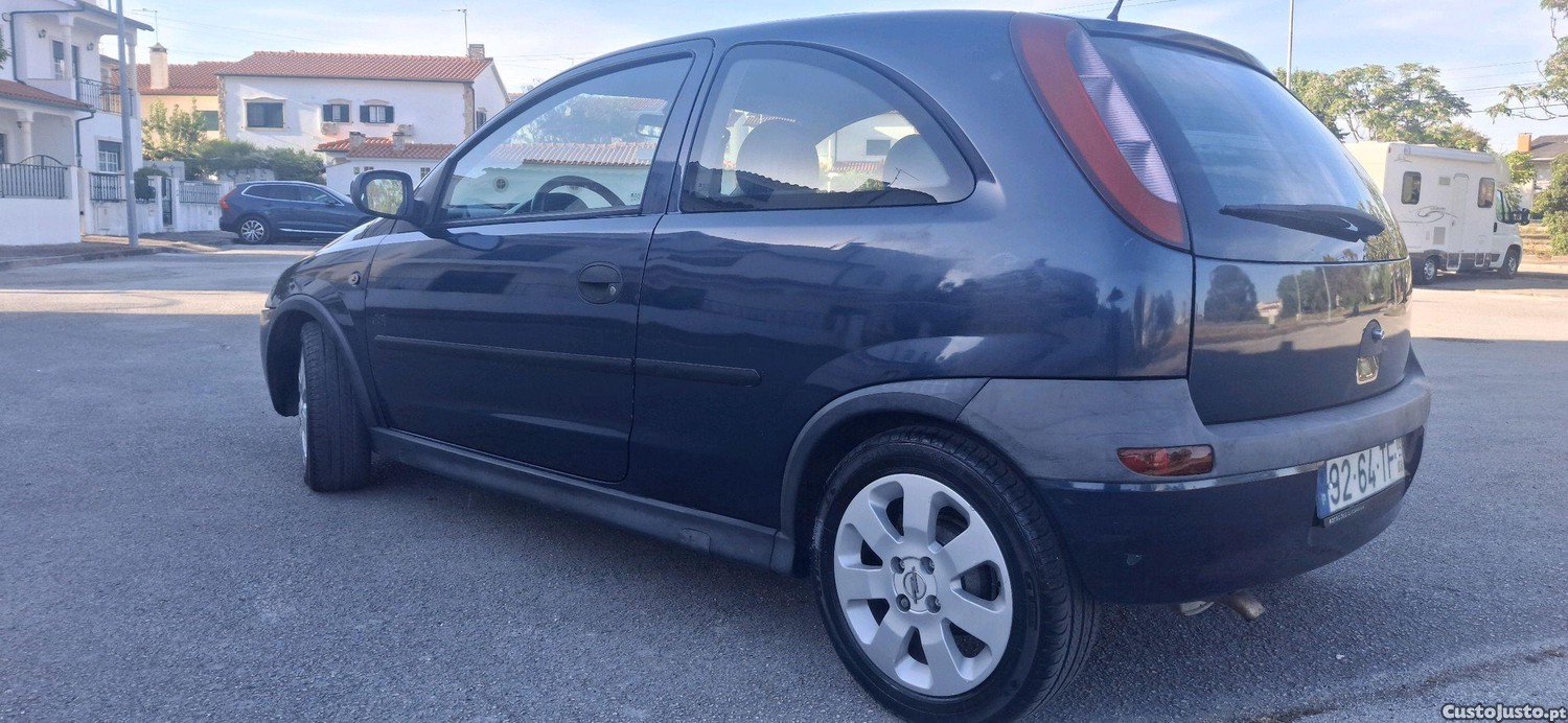 Opel Corsa sport — fotografia 4
