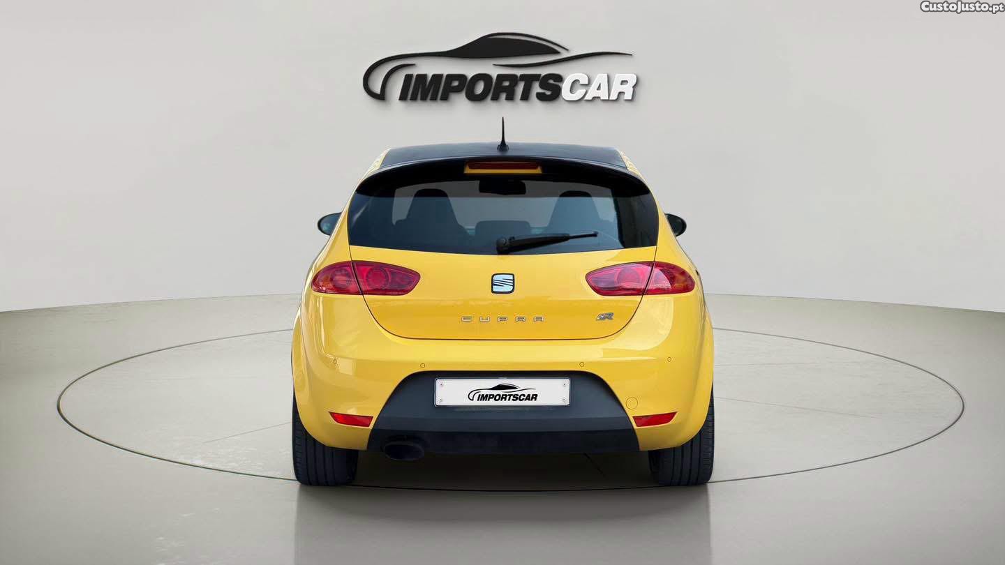 SEAT Leon 2.0 TSi Cupra R — fotografia 13