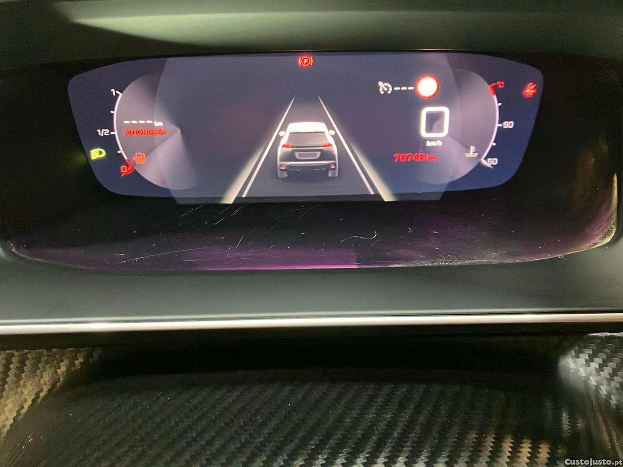 Peugeot 2008 1.2 PureTech Allure — fotografia 14