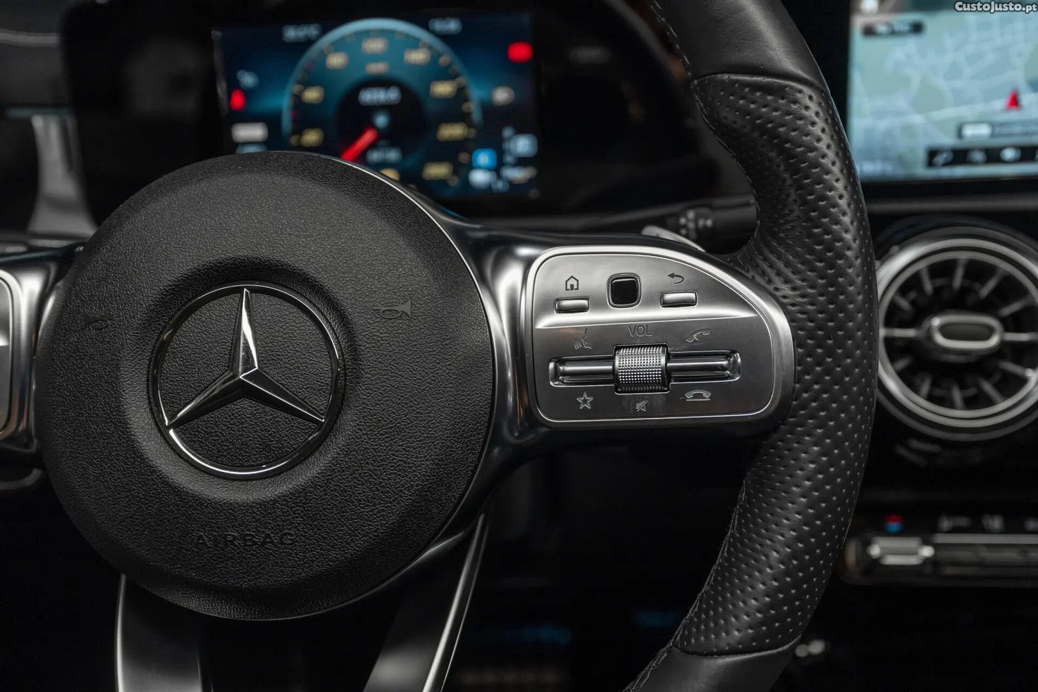 Mercedes-Benz CLA 250 e Shooting Brake AMG Line — fotografia 15