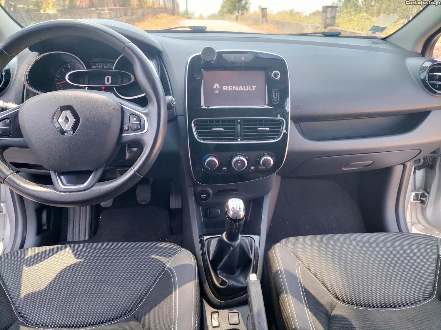 Renault Clio IV 1.5 DCI Energy 90cv — fotografia 5