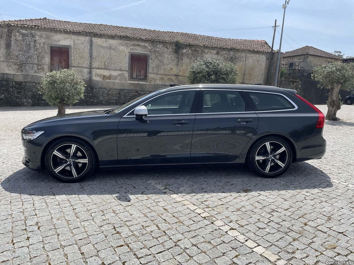 Volvo V90 D4R-design — fotografia 9