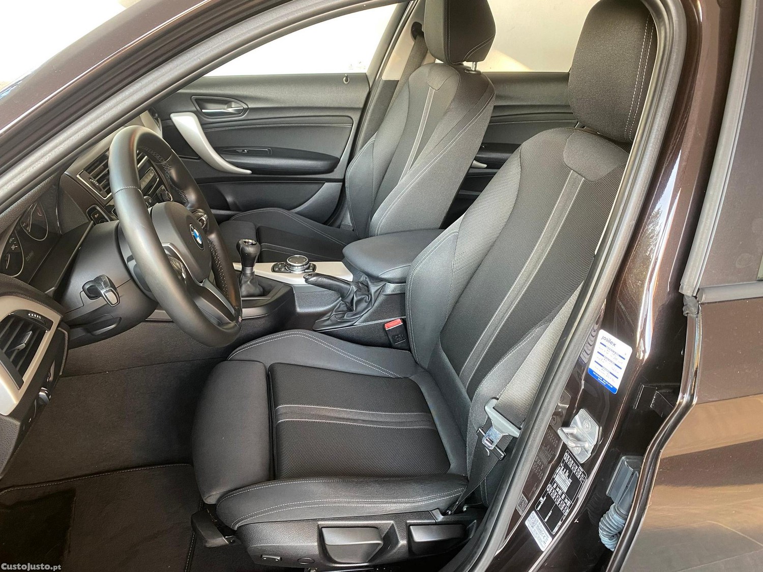 BMW 116 d EfficientDynamics Line Sport — fotografia 3