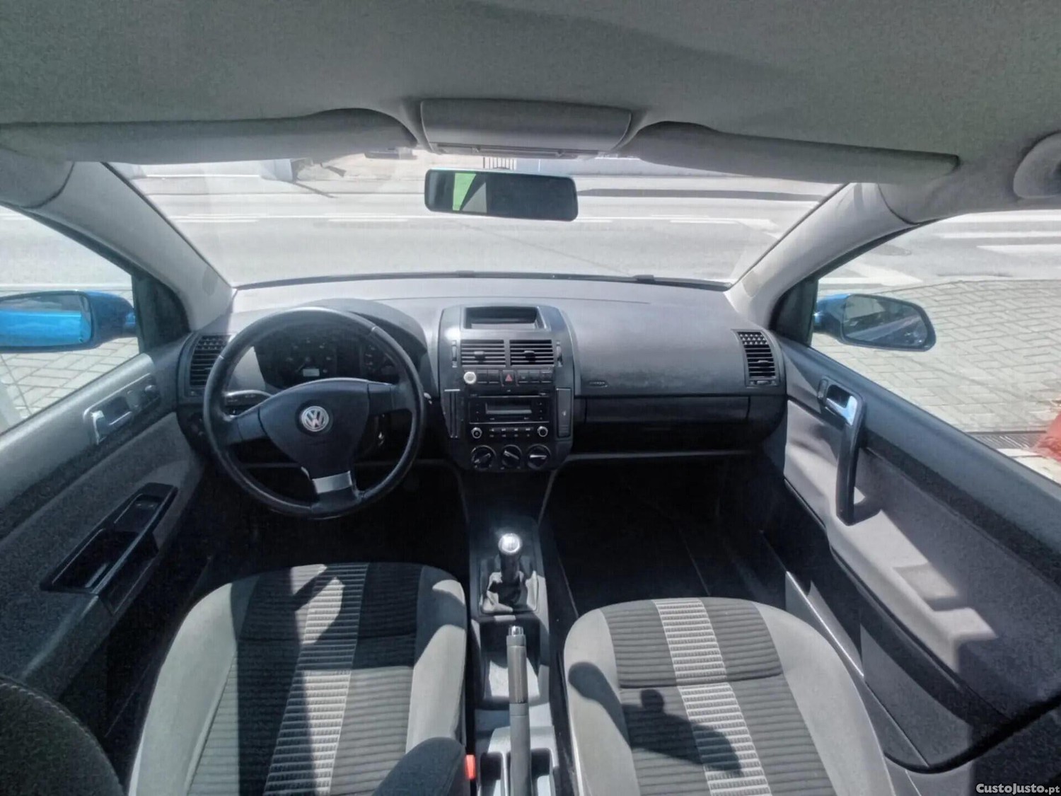 Volkswagen Polo 1.4 TDi Confortline — fotografia 8