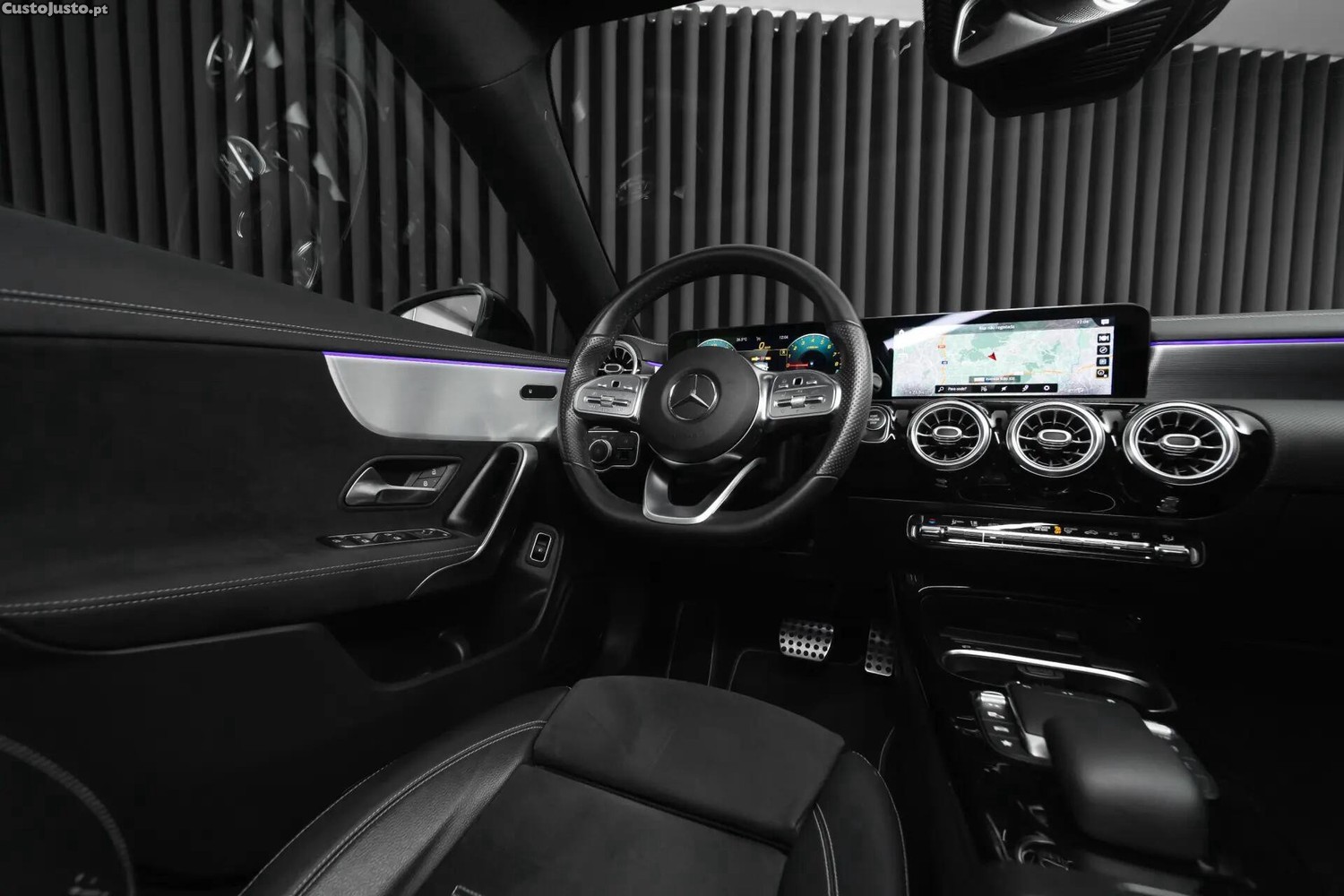 Mercedes-Benz CLA 250 e Shooting Brake AMG Line — fotografia 13