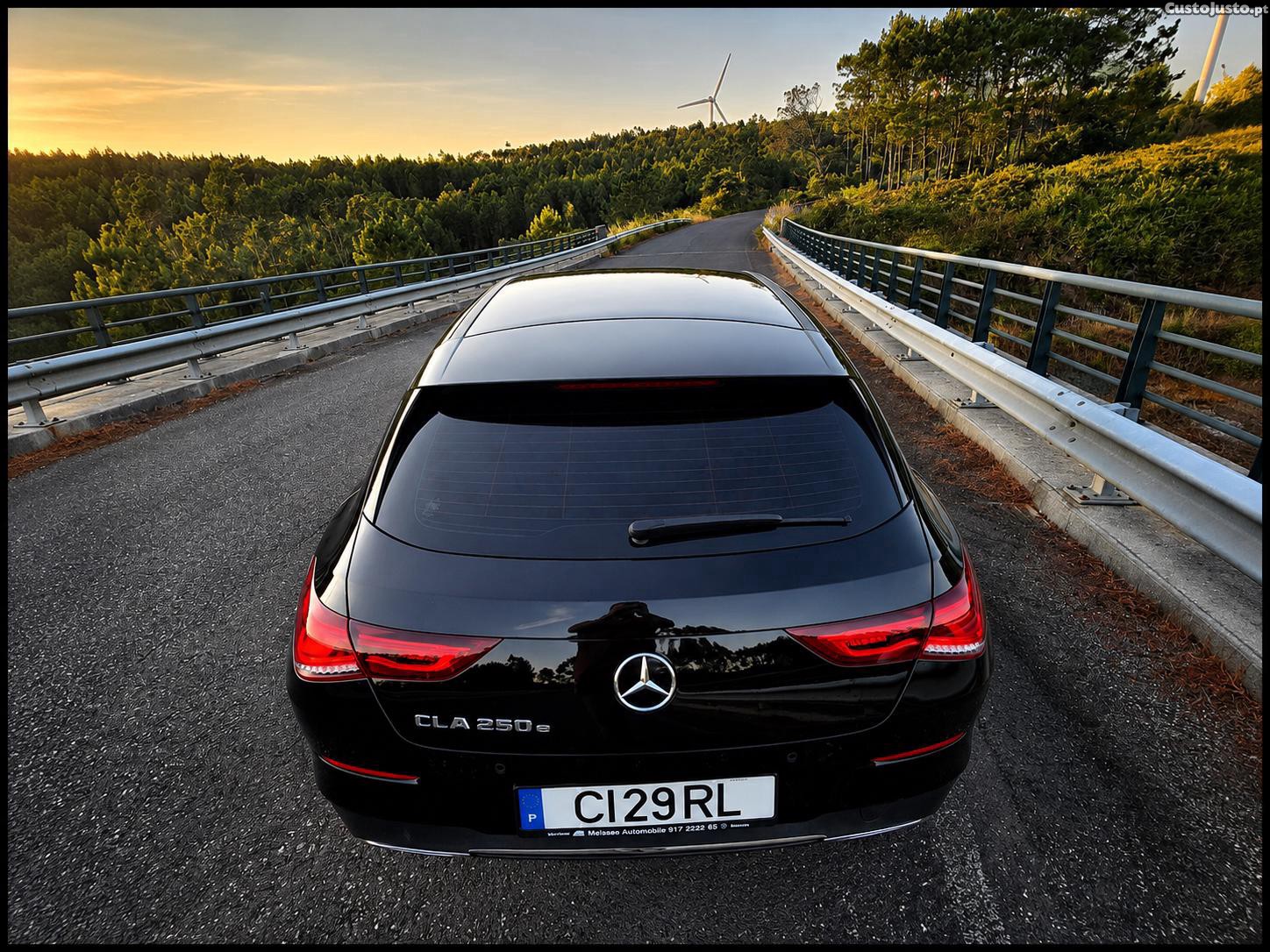 Mercedes-Benz CLA 250 e Shooting Brake 8G-DCT 218 cv | Bancos com massagem | Histórico — fotografia 14