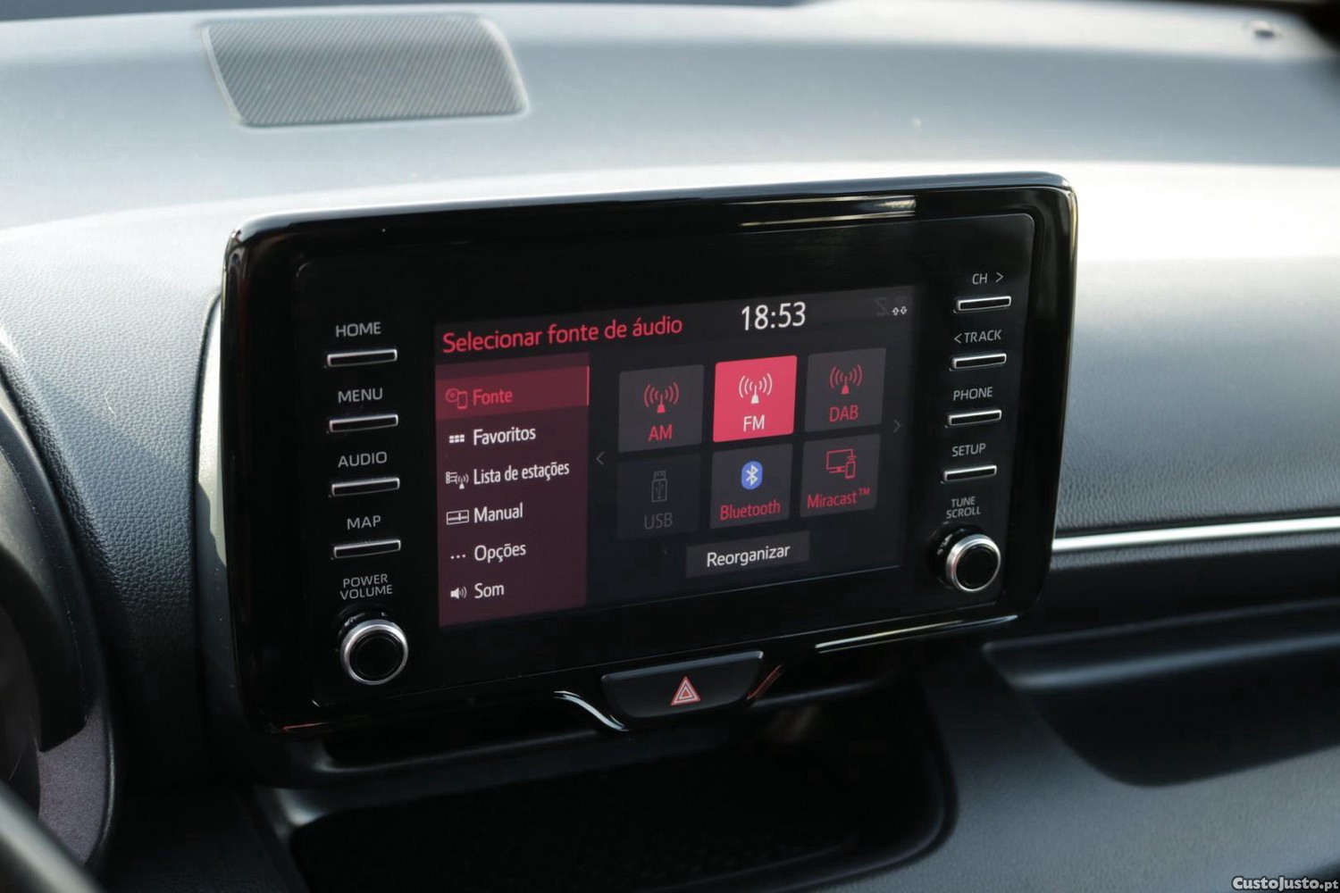 Toyota Yaris 1.5 HDF Comfort Plus Auto 115cv — fotografia 8