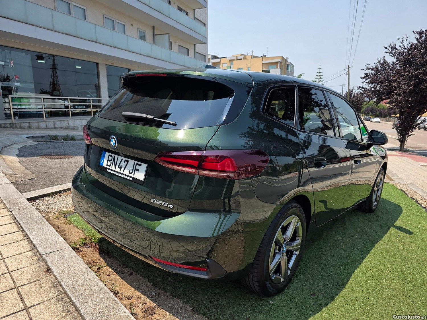 BMW 225 Active Tourer XE e xDrive Edição Optimized — fotografia 3