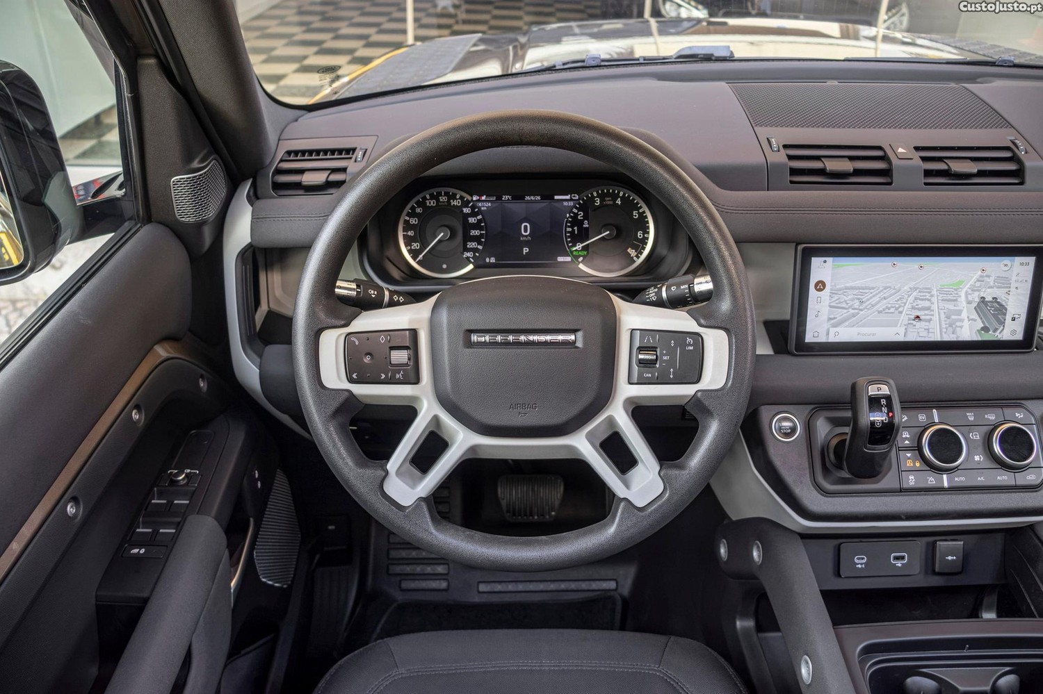 Land Rover Defender 2.0 P400e 110 AWD X-Dynamic S — fotografia 18