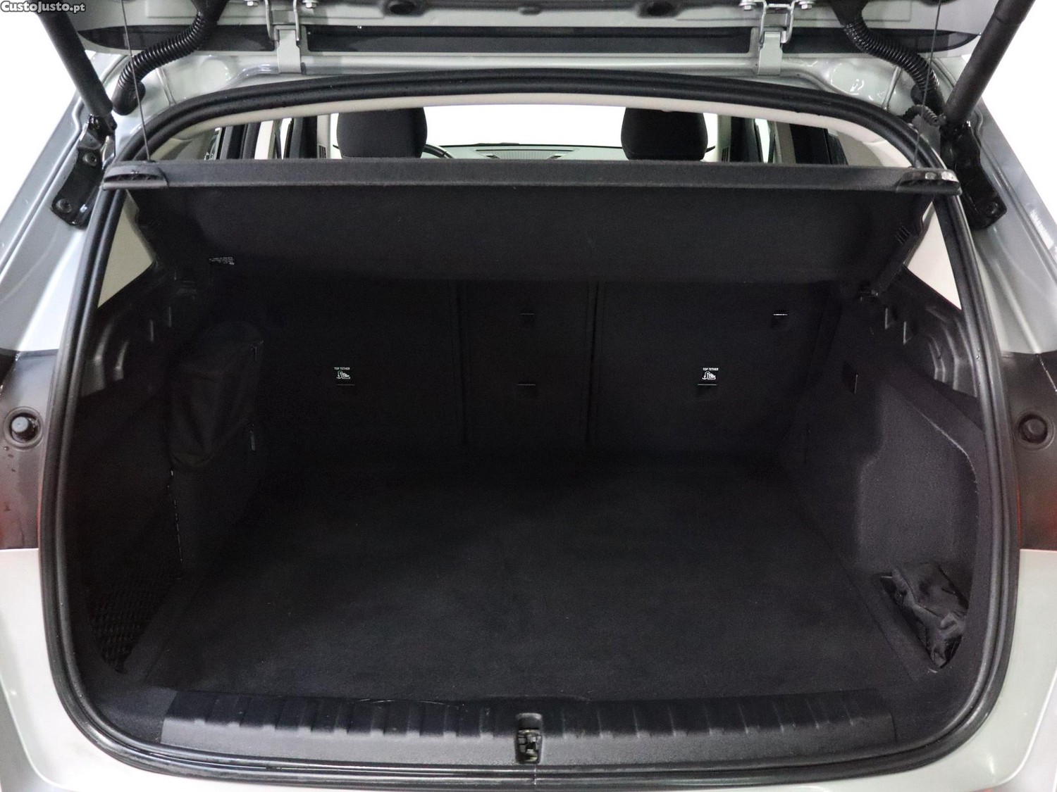 BMW X1 xDrive25e — fotografia 2