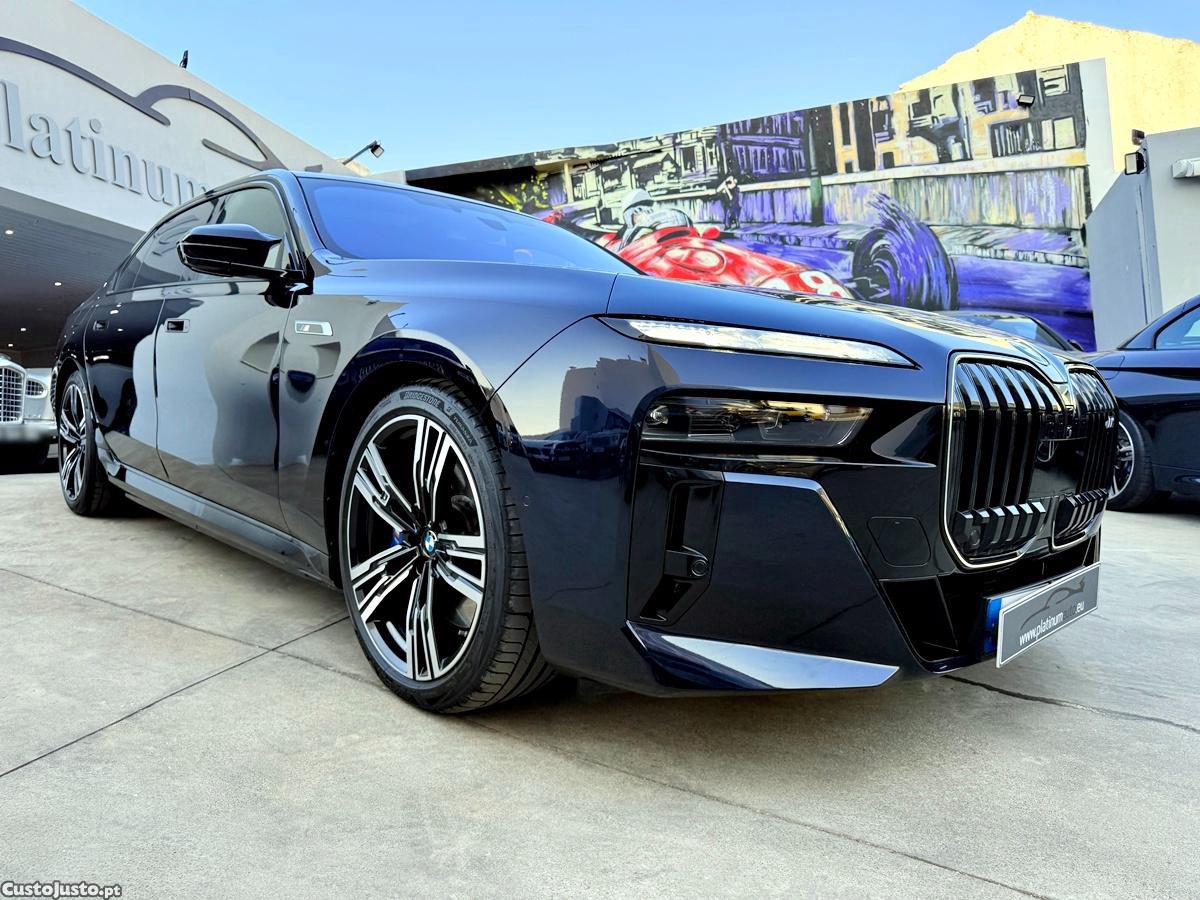 BMW 760 Me X-Drive — fotografia 12