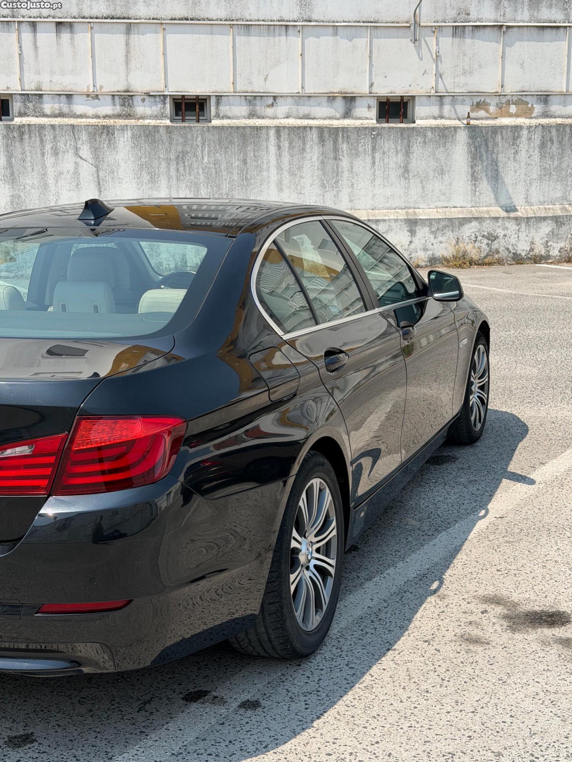 BMW 520 Luxury Line — fotografia 6