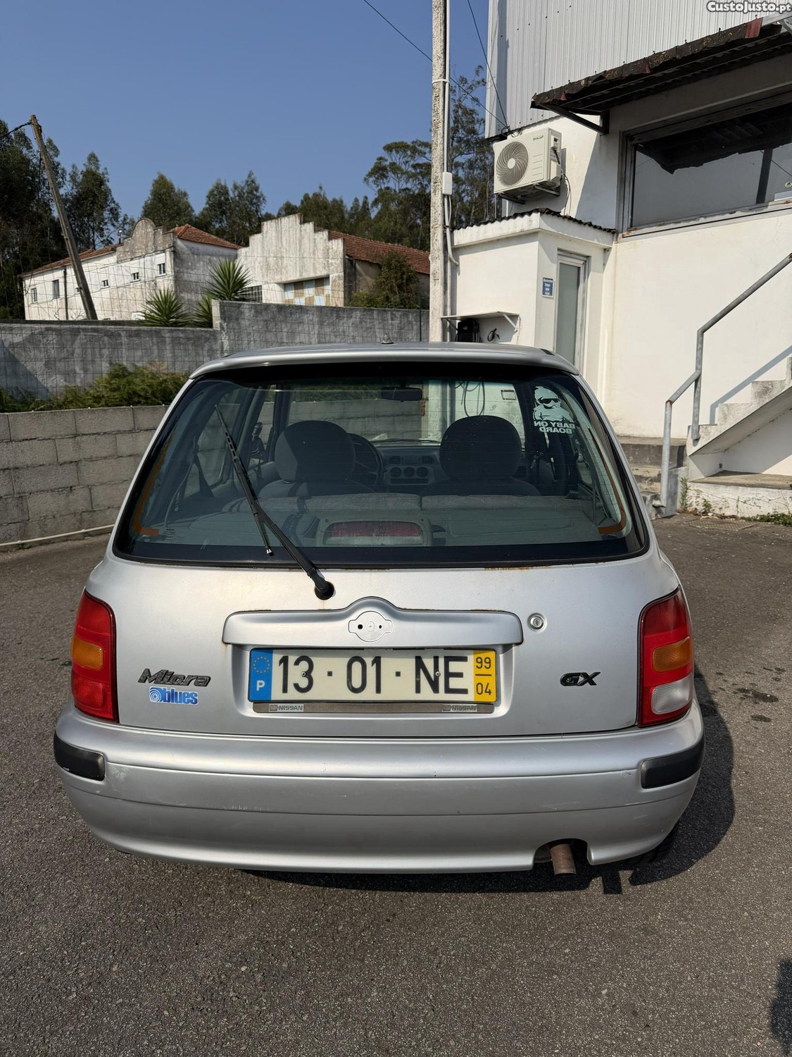 Nissan Micra 1.0i — fotografia 8