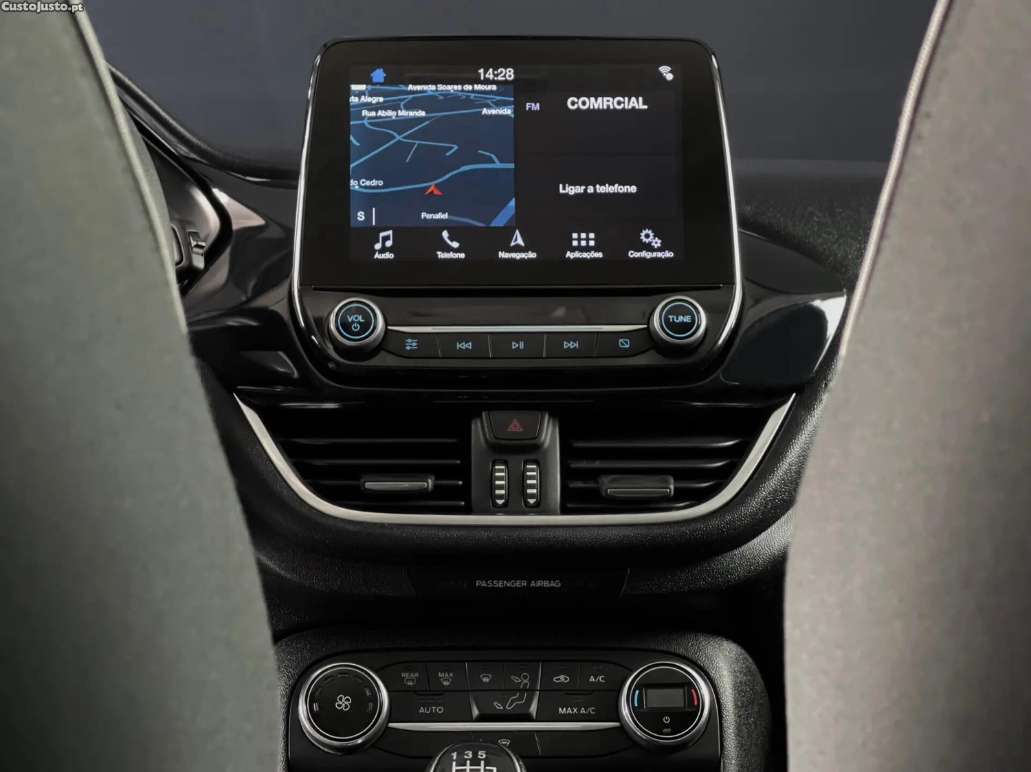 Ford Fiesta 1.0 ECOBOOST TITANIUM — fotografia 4