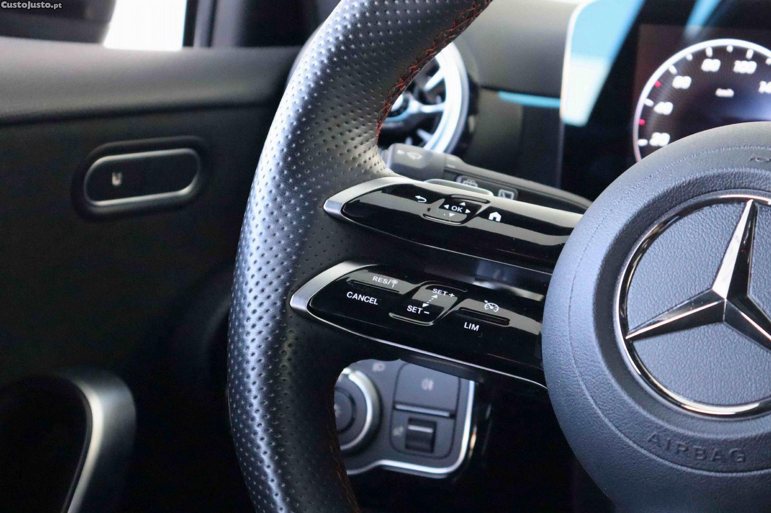 Mercedes-Benz A 180 d — fotografia 18