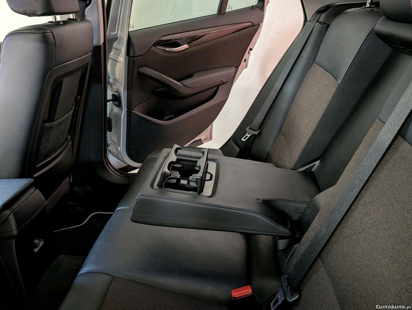 BMW X1 xDrive 16d — fotografia 3