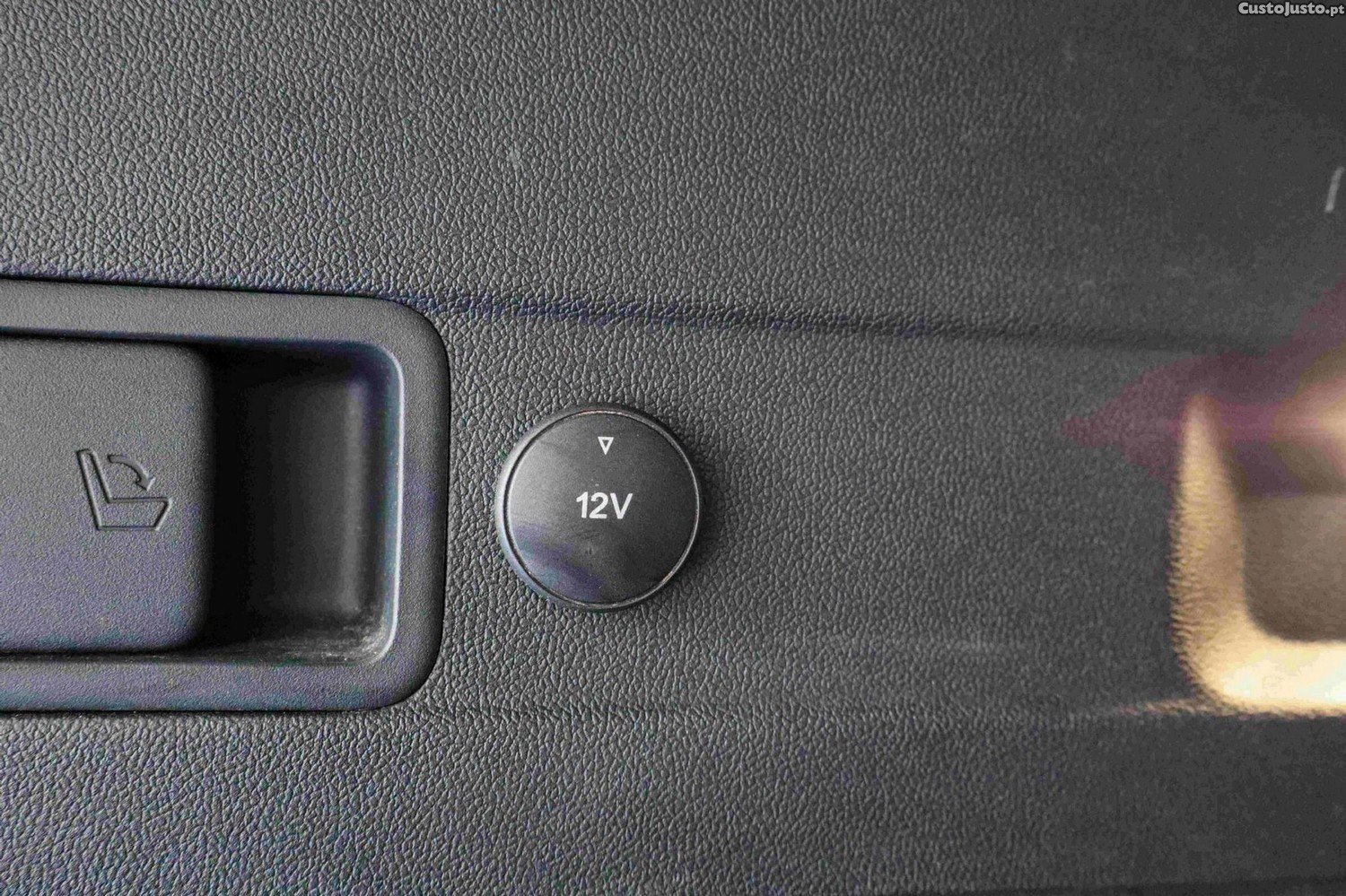 Ford Focus SW 1.0 EcoBoost MHEV ST-Line — fotografia 19