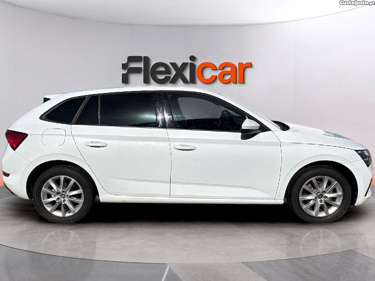 Skoda Scala 1.0 TSI Ambition — fotografia 9