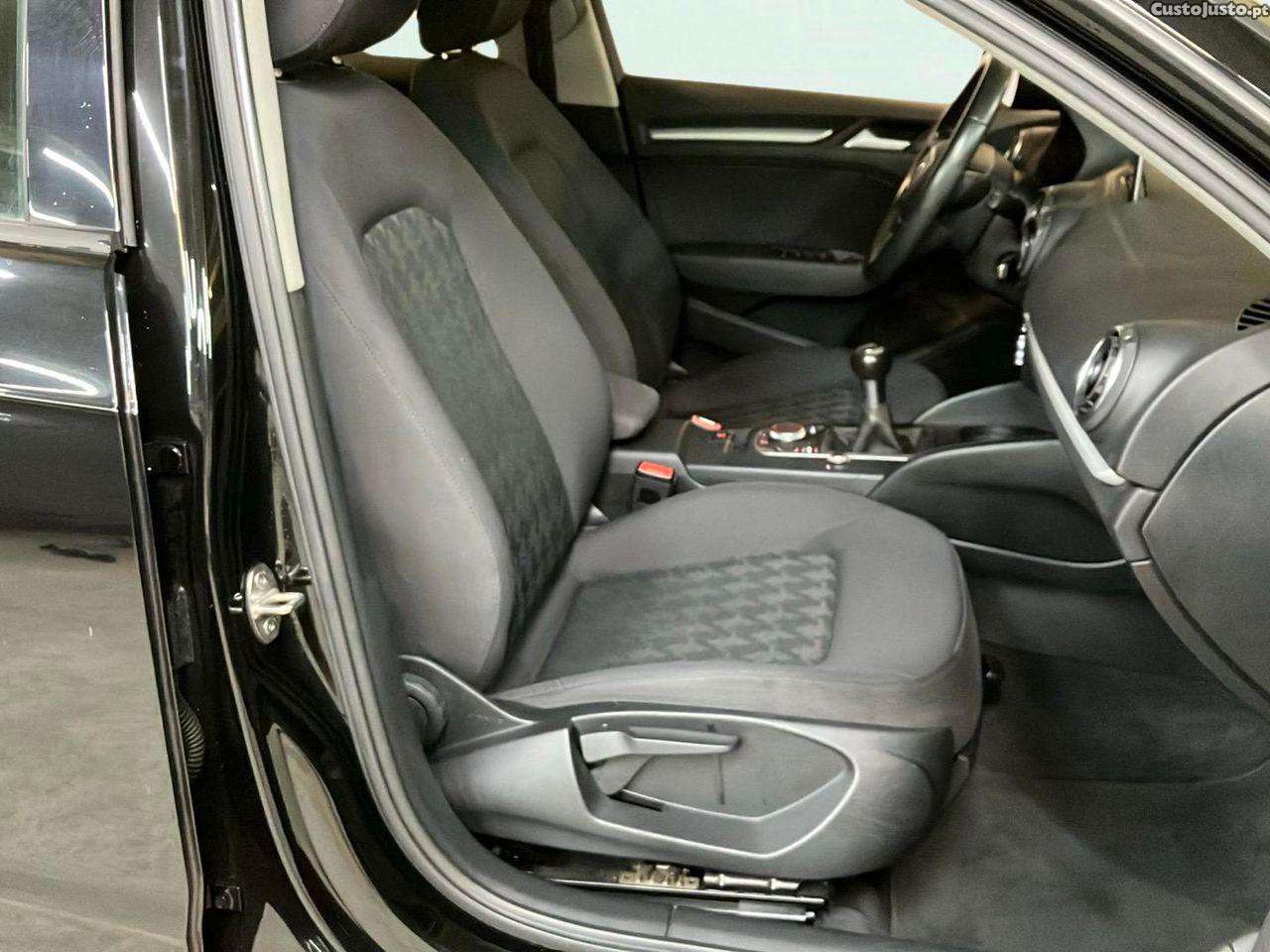 Audi A3 Sportback 1.6 TDI Design — fotografia 9