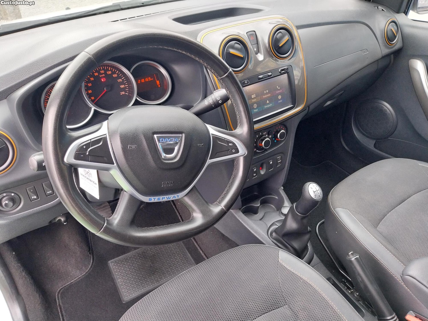 Dacia Sandero 0.9 Tce STEPWAY Gasolina NACIONAL — fotografia 3