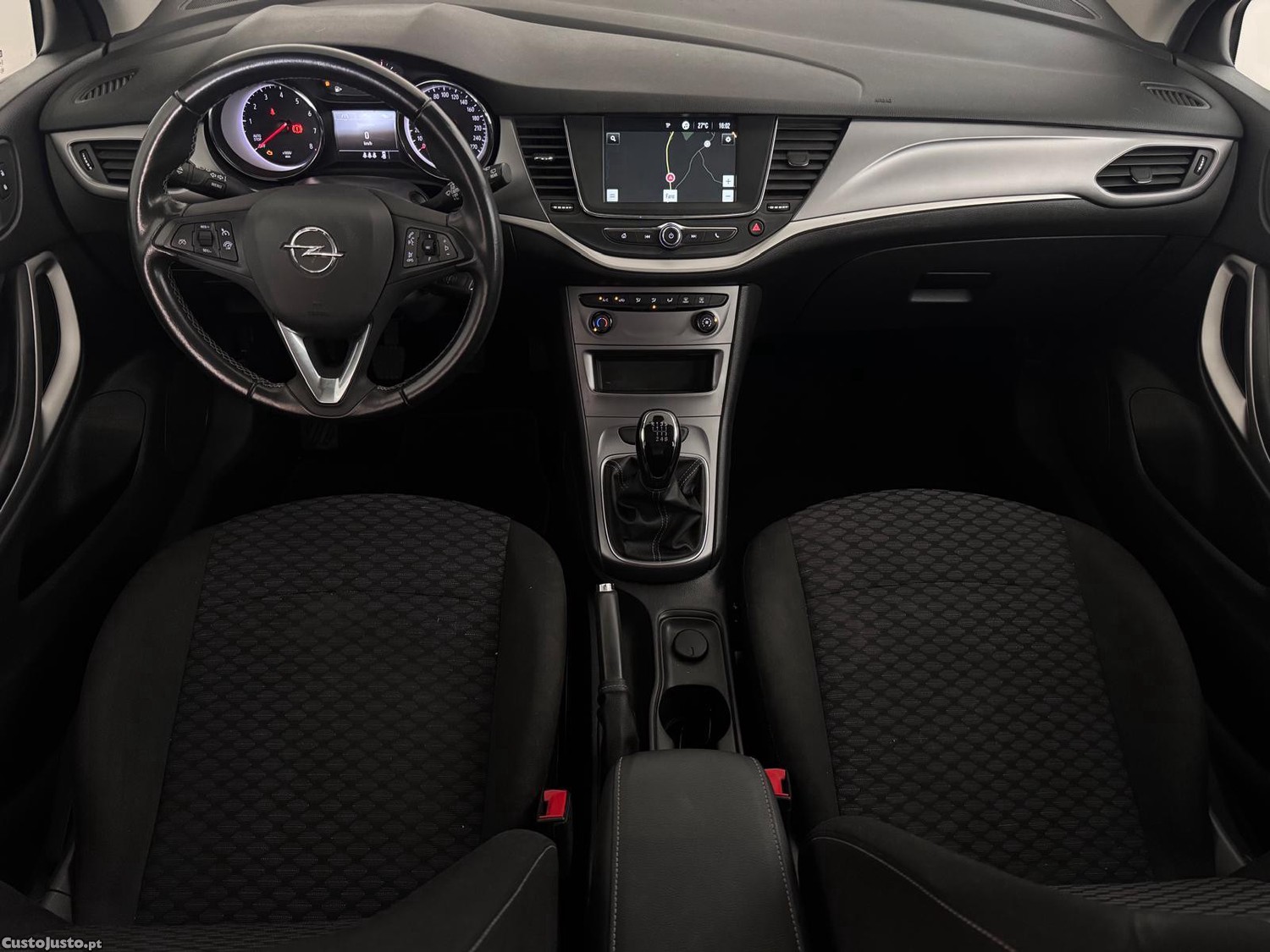 Opel Astra Sports Tourer 1.2 T Edition — fotografia 11
