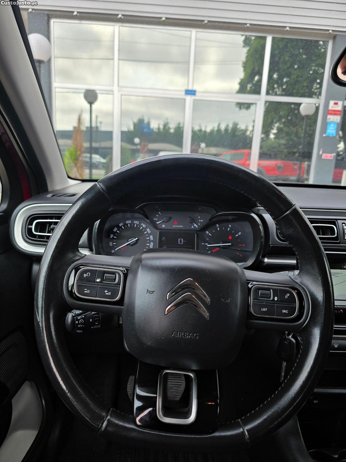 Citroën C3 1.2 PureTech Shine — fotografia 10