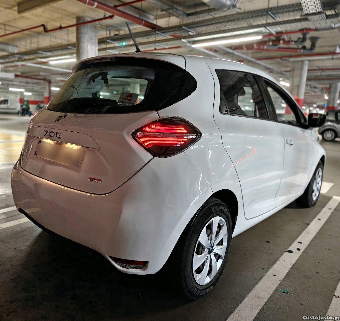 Renault Zoe R110 - 52kW - Baterias Próprias - 2020 — fotografia 9