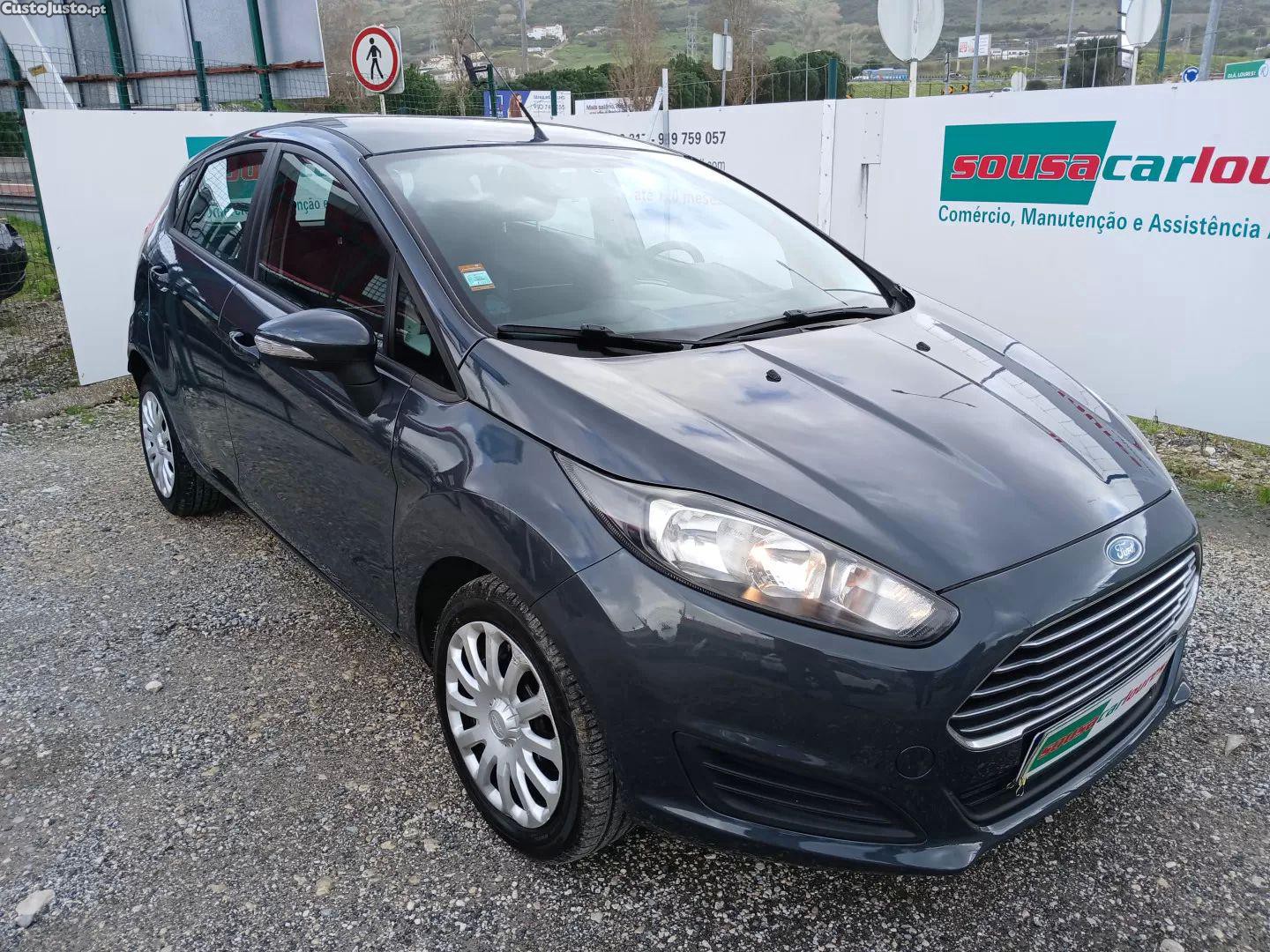 Ford Fiesta 1.5 tdci trend — fotografia 19