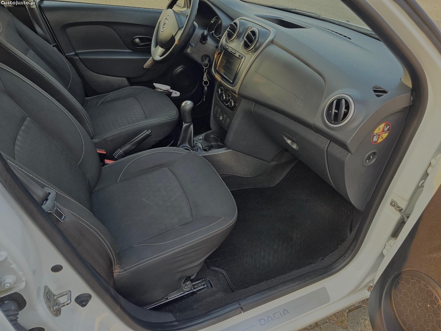 Dacia Logan MCV SL 10 anos GPL — fotografia 3