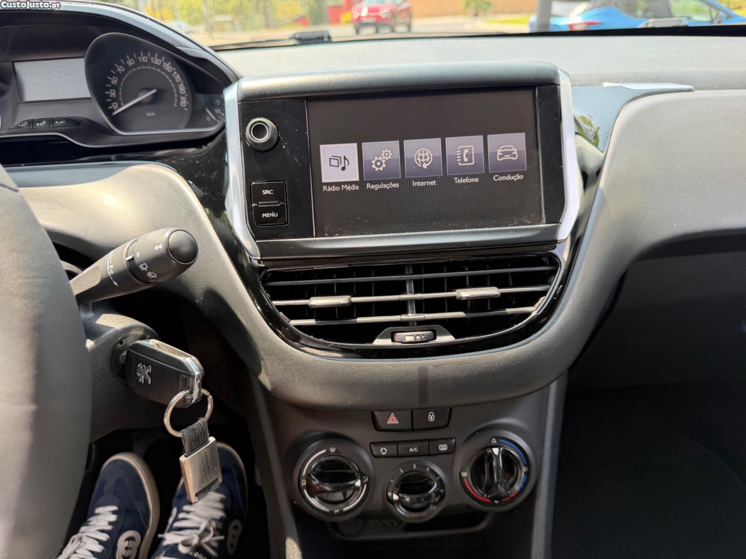 Peugeot 208 1.2 PURETECH ACTIVE — fotografia 5