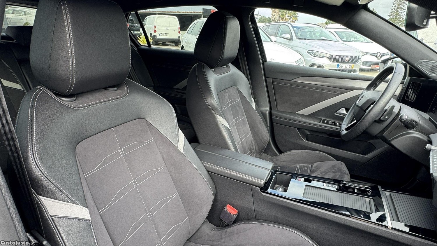 Opel Astra 1.5 Turbo D — fotografia 10