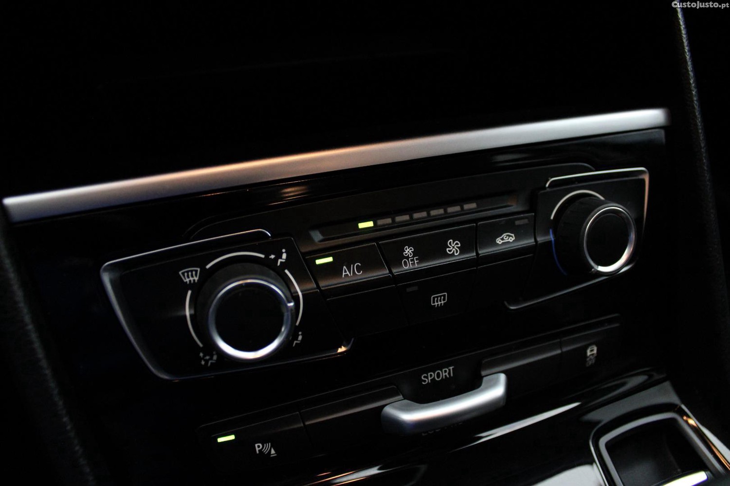 BMW 216 Gran Tourer 1.5 D (AUTO) — fotografia 13
